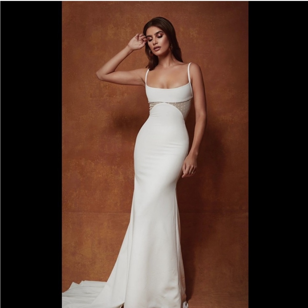 Sarah Seven Gaia Wedding Gown Size S/M